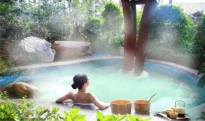 《2023溫泉游消費(fèi)趨勢報(bào)告》：11月搜索量環(huán)比增長超2倍，境內(nèi)外溫泉游市場齊發(fā)力