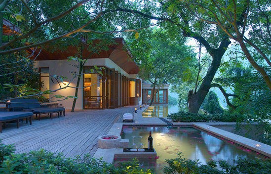 遠(yuǎn)郊型溫泉設(shè)計開發(fā)