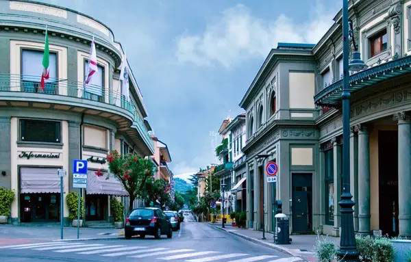 意大利溫泉小鎮(zhèn)規(guī)劃蒙特卡蒂尼建筑風(fēng)格