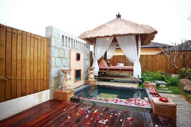 溫泉酒店在轉(zhuǎn)型升級(jí)過程中應(yīng)注意的幾個(gè)經(jīng)營(yíng)問題